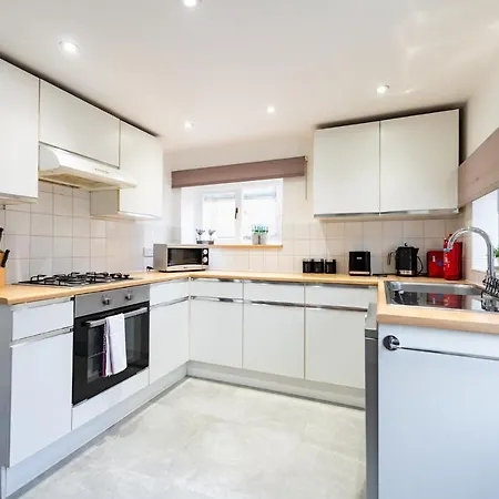 Bright, Spacious & Large Wimbledon Flat London Exterior photo